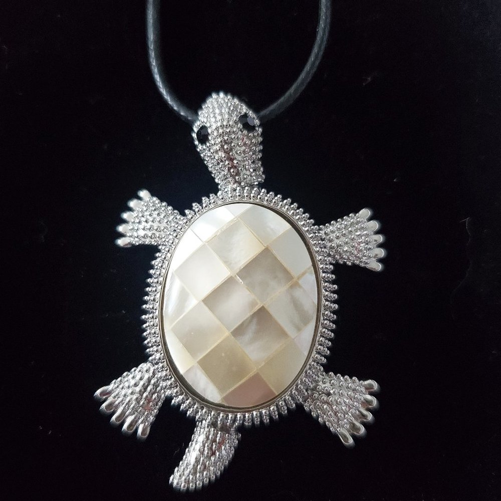 NEW Mother-of-pearl Tortoise Pendant Black Corded Necklace Silver Tone Hobnail